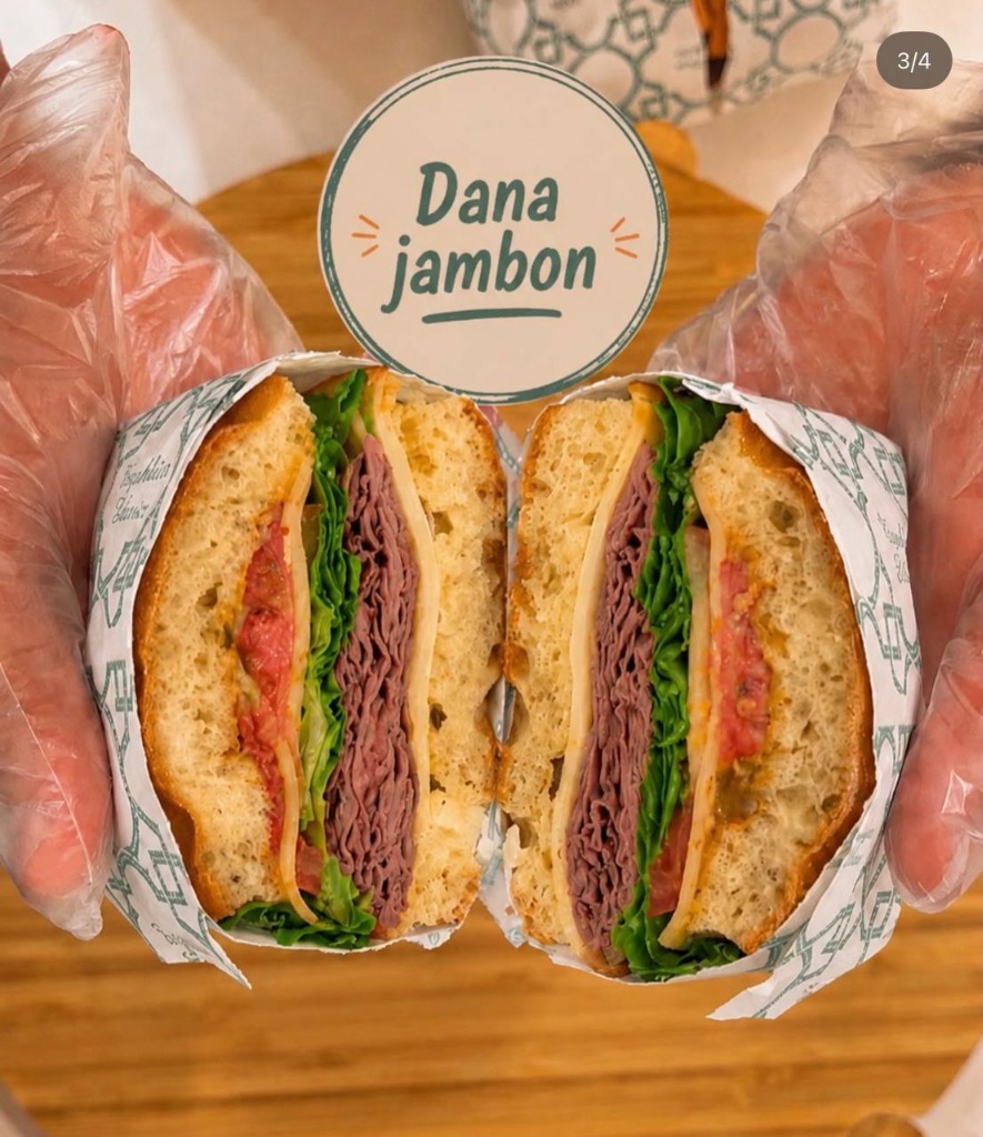 Dana Jambon Focaccia Sandviç